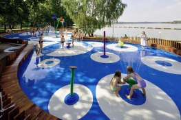 modern-basin-water-playground